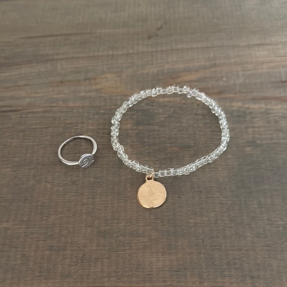 pure vida Jewelry - Pure Vida silver wave ring and Gold Dainty stretchy Bracelet
